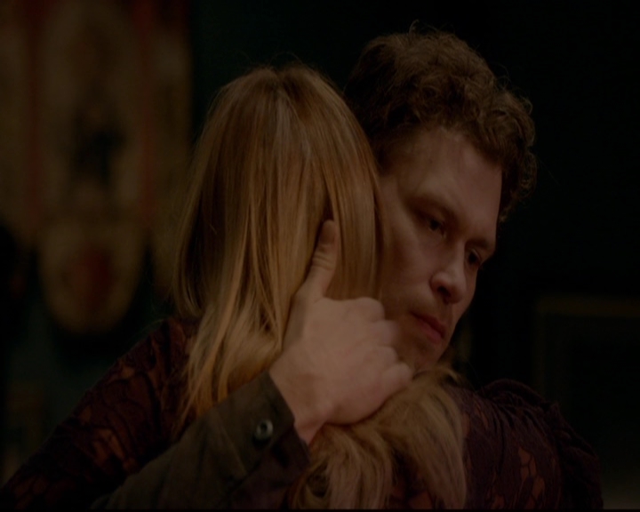 VampireDiariesWorld-dot-nl_TheOriginals_3x08TheOtherGirlInNewOrleans1813.jpg