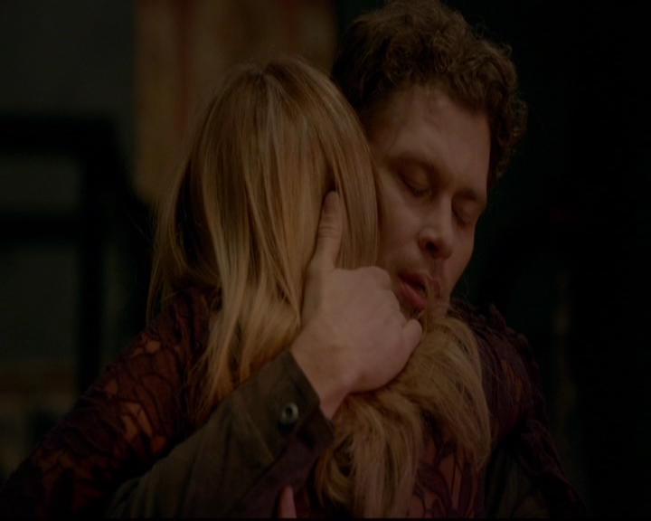 VampireDiariesWorld-dot-nl_TheOriginals_3x08TheOtherGirlInNewOrleans1815.jpg