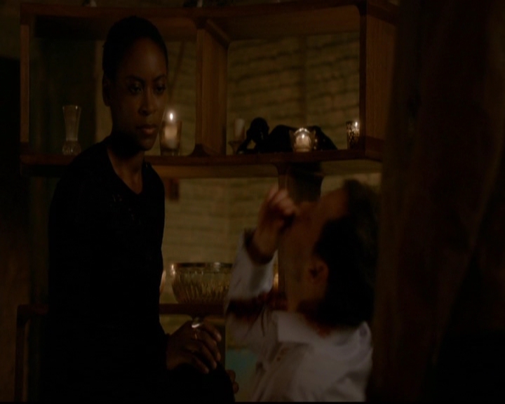 VampireDiariesWorld-dot-nl_TheOriginals_3x08TheOtherGirlInNewOrleans1883.jpg