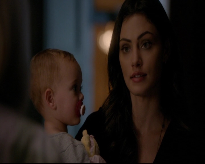 VampireDiariesWorld-dot-nl_TheOriginals_3x08TheOtherGirlInNewOrleans1992.jpg