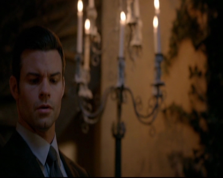 VampireDiariesWorld-dot-nl_TheOriginals_3x08TheOtherGirlInNewOrleans2008.jpg