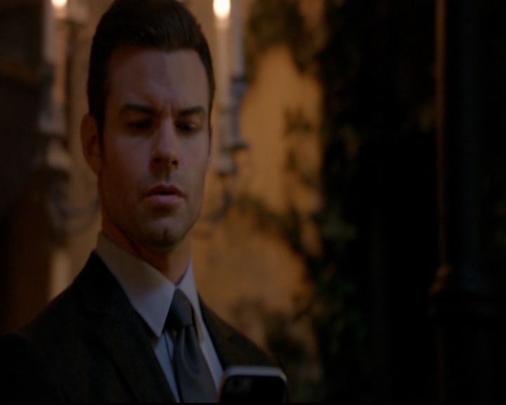 VampireDiariesWorld-dot-nl_TheOriginals_3x08TheOtherGirlInNewOrleans2010.jpg