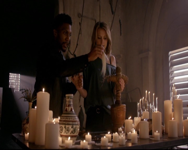 VampireDiariesWorld-dot-nl_TheOriginals_3x10AGhostAlongTheMississippi1499.jpg