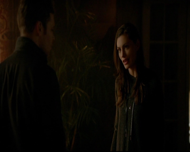 VampireDiariesWorld-dot-nl_TheOriginals_3x12DeadAngels0810.jpg