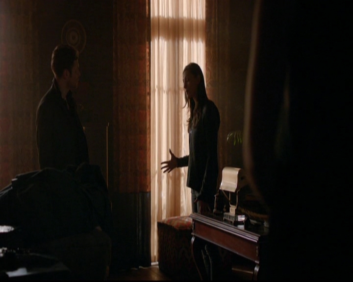 VampireDiariesWorld-dot-nl_TheOriginals_3x12DeadAngels0813.jpg