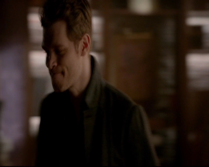 VampireDiariesWorld-dot-nl_TheOriginals_3x12DeadAngels0824.jpg