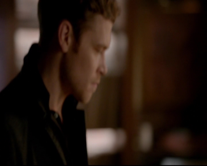 VampireDiariesWorld-dot-nl_TheOriginals_3x12DeadAngels0829.jpg