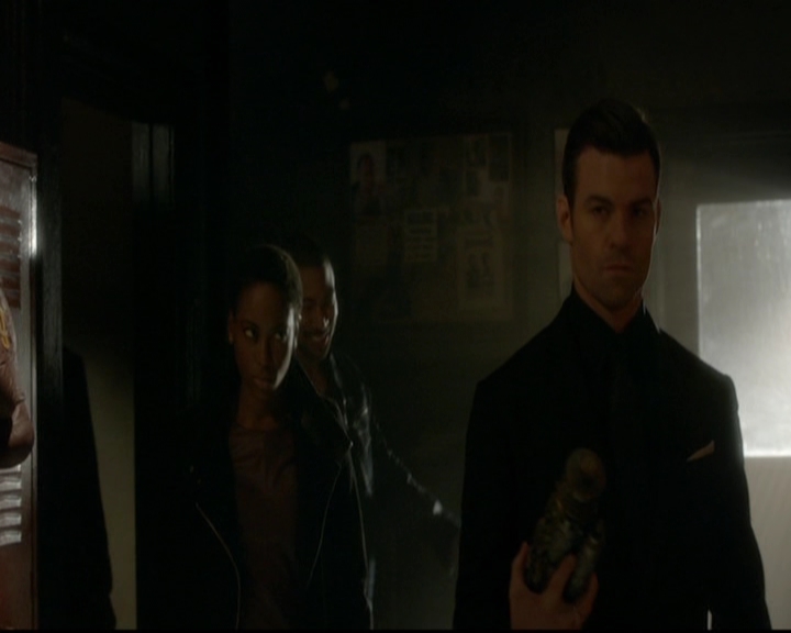 VampireDiariesWorld-dot-nl_TheOriginals_3x12DeadAngels0861.jpg