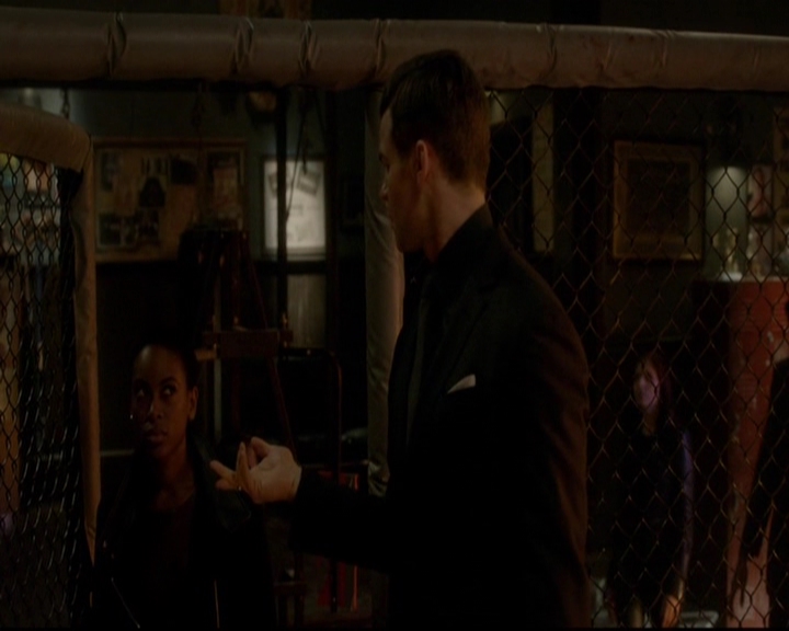 VampireDiariesWorld-dot-nl_TheOriginals_3x12DeadAngels0872.jpg