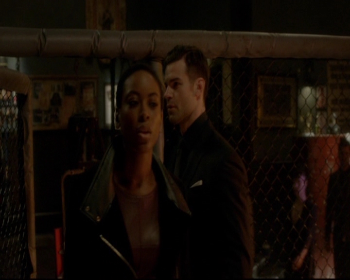 VampireDiariesWorld-dot-nl_TheOriginals_3x12DeadAngels0874.jpg