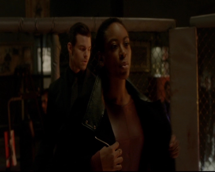 VampireDiariesWorld-dot-nl_TheOriginals_3x12DeadAngels0875.jpg