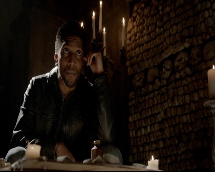 VampireDiariesWorld-dot-nl_TheOriginals_3x12DeadAngels0898.jpg