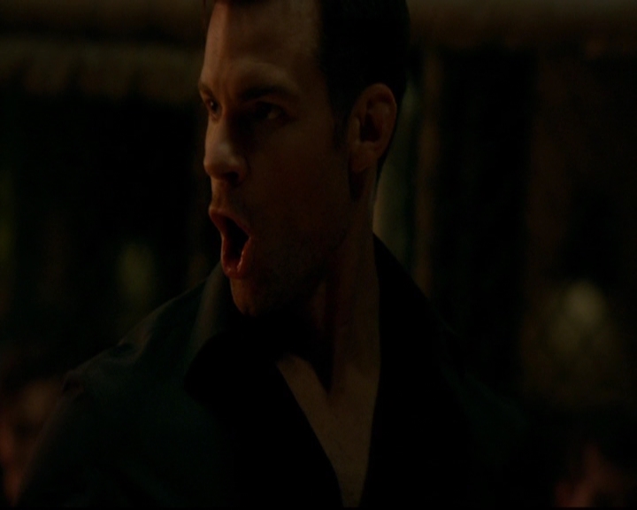 VampireDiariesWorld-dot-nl_TheOriginals_3x12DeadAngels1088.jpg