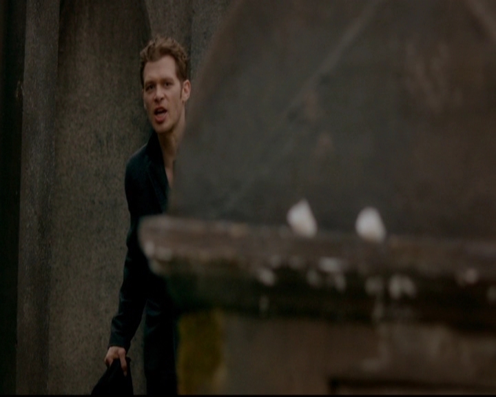 VampireDiariesWorld-dot-nl_TheOriginals_3x12DeadAngels1228.jpg