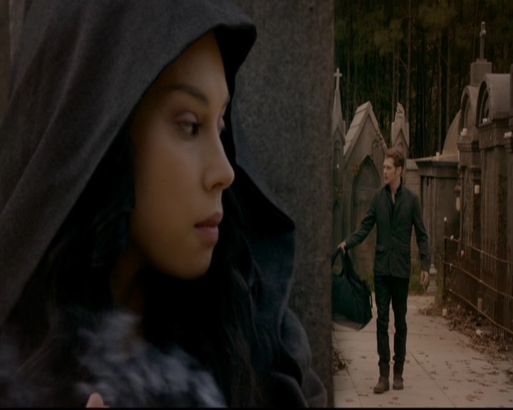 VampireDiariesWorld-dot-nl_TheOriginals_3x12DeadAngels1234.jpg