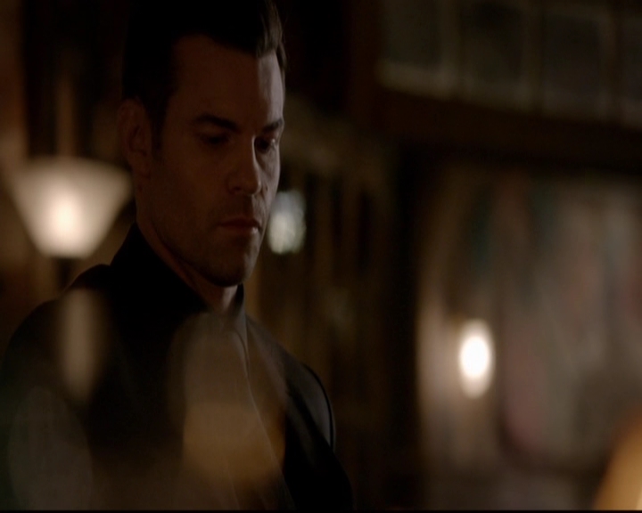 VampireDiariesWorld-dot-nl_TheOriginals_3x12DeadAngels1281.jpg