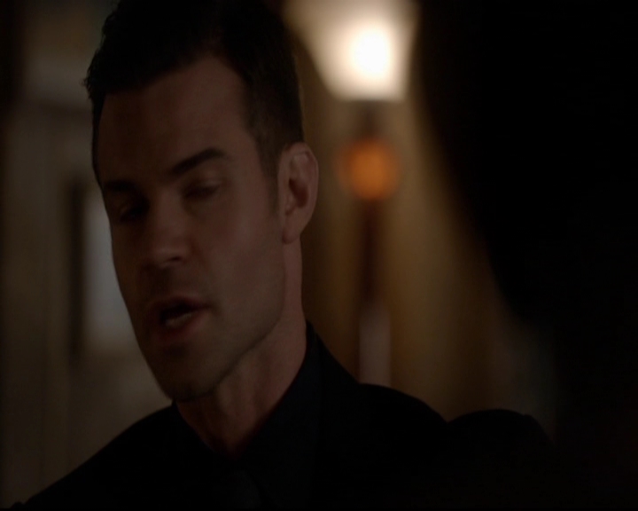 VampireDiariesWorld-dot-nl_TheOriginals_3x12DeadAngels1309.jpg