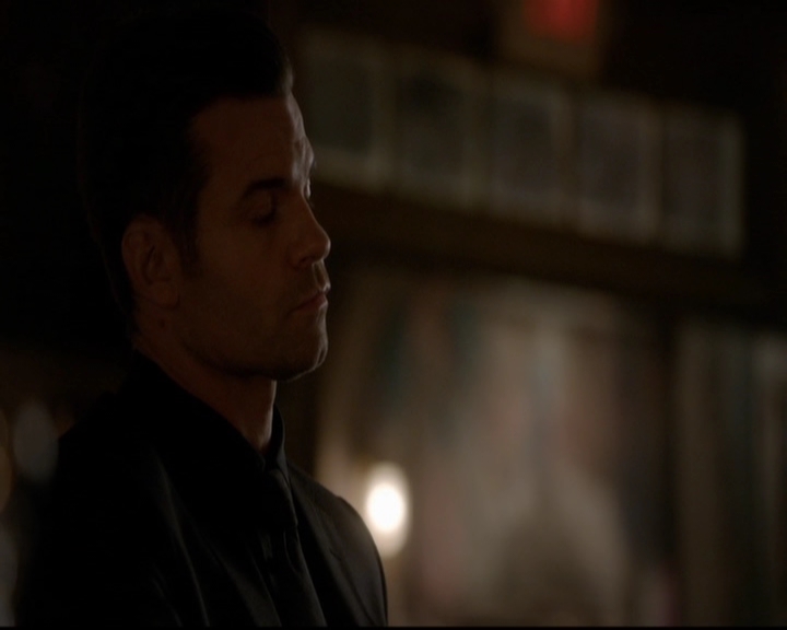 VampireDiariesWorld-dot-nl_TheOriginals_3x12DeadAngels1321.jpg