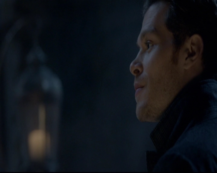 VampireDiariesWorld-dot-nl_TheOriginals_3x12DeadAngels1398.jpg