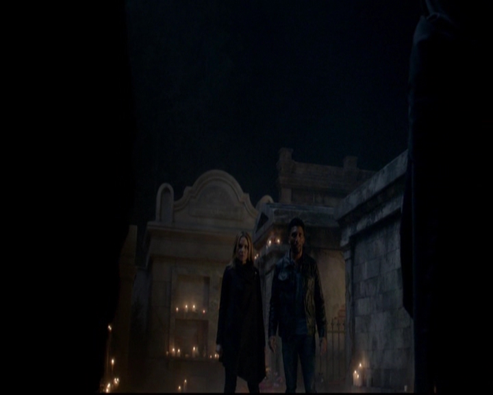 VampireDiariesWorld-dot-nl_TheOriginals_3x12DeadAngels1439.jpg