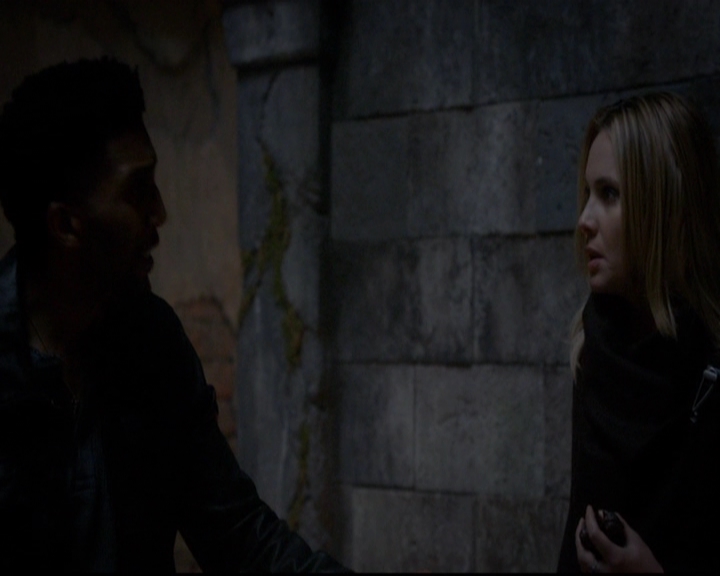 VampireDiariesWorld-dot-nl_TheOriginals_3x12DeadAngels1457.jpg