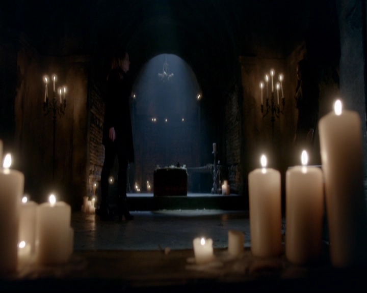 VampireDiariesWorld-dot-nl_TheOriginals_3x12DeadAngels1480.jpg