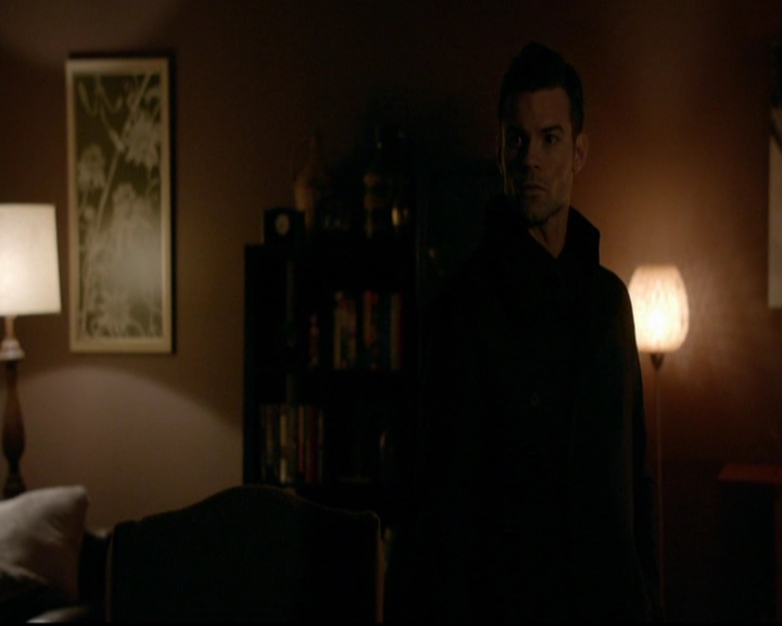 VampireDiariesWorld-dot-nl_TheOriginals_3x12DeadAngels1636.jpg