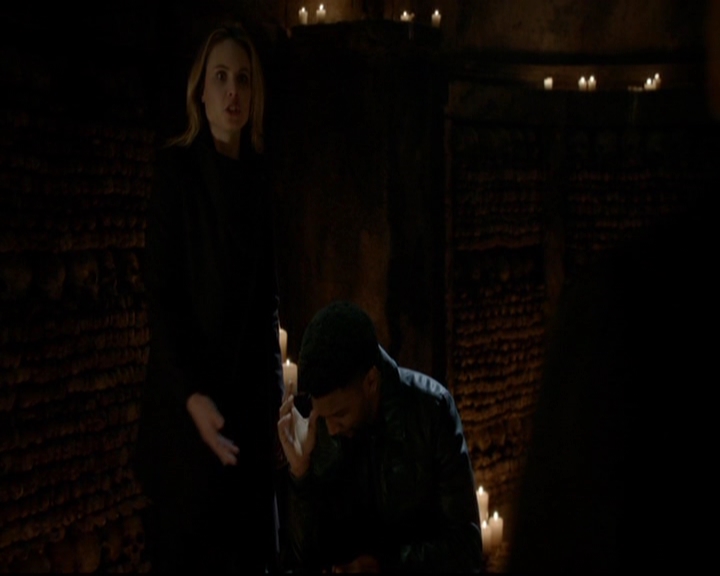 VampireDiariesWorld-dot-nl_TheOriginals_3x12DeadAngels1651.jpg