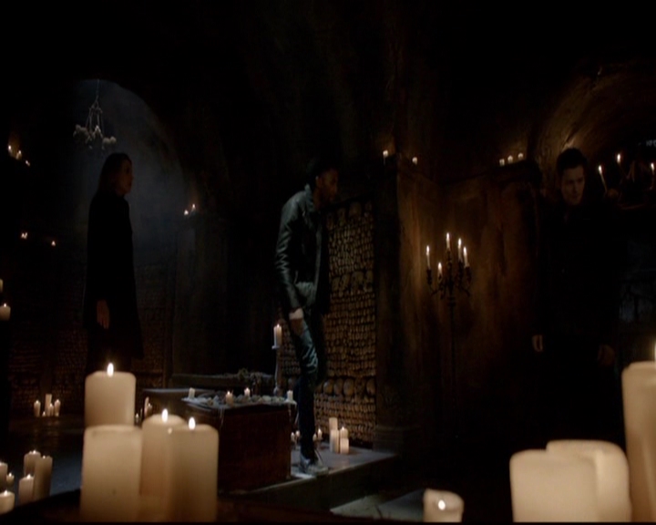 VampireDiariesWorld-dot-nl_TheOriginals_3x12DeadAngels1656.jpg