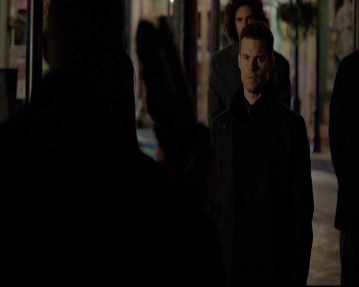 VampireDiariesWorld-dot-nl_TheOriginals_3x12DeadAngels1699.jpg