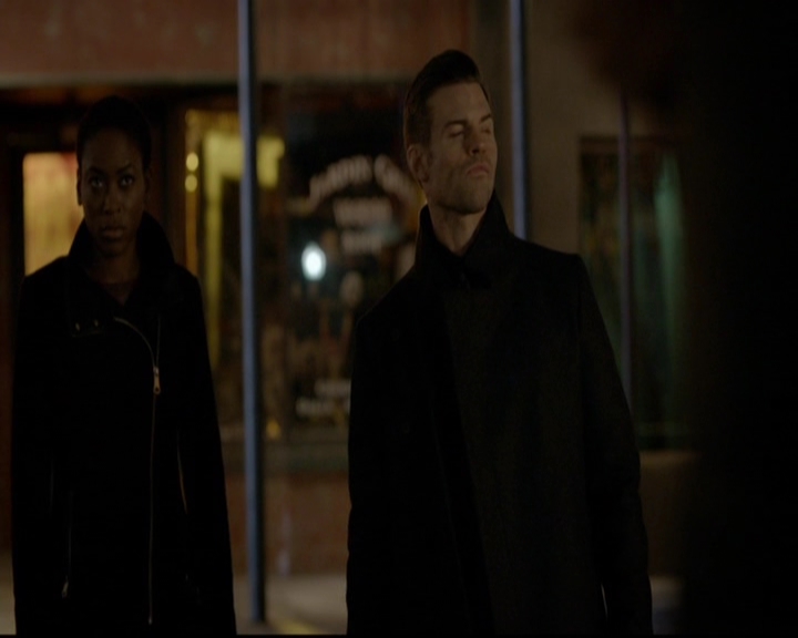 VampireDiariesWorld-dot-nl_TheOriginals_3x12DeadAngels1783.jpg