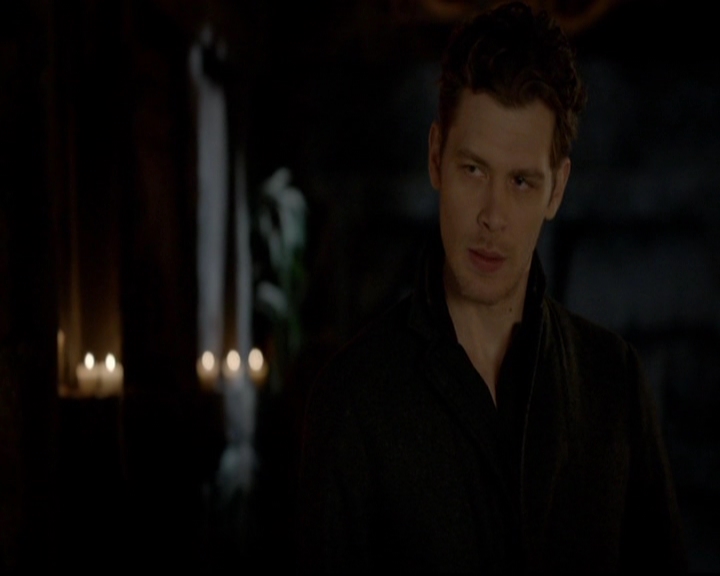 VampireDiariesWorld-dot-nl_TheOriginals_3x12DeadAngels1830.jpg