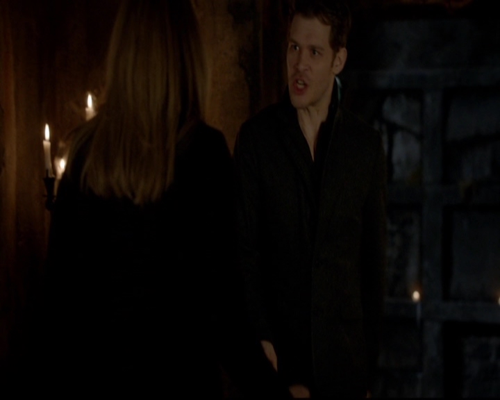 VampireDiariesWorld-dot-nl_TheOriginals_3x12DeadAngels1835.jpg