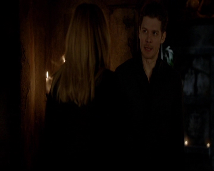 VampireDiariesWorld-dot-nl_TheOriginals_3x12DeadAngels1836.jpg