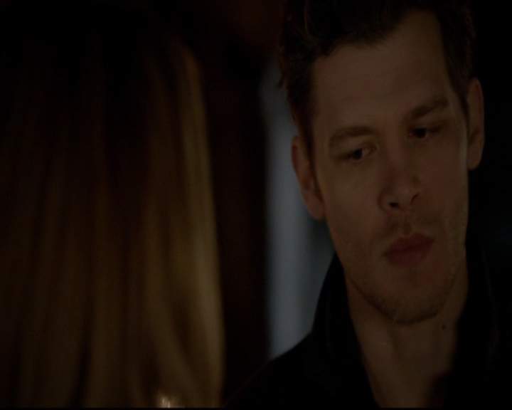 VampireDiariesWorld-dot-nl_TheOriginals_3x12DeadAngels1854.jpg