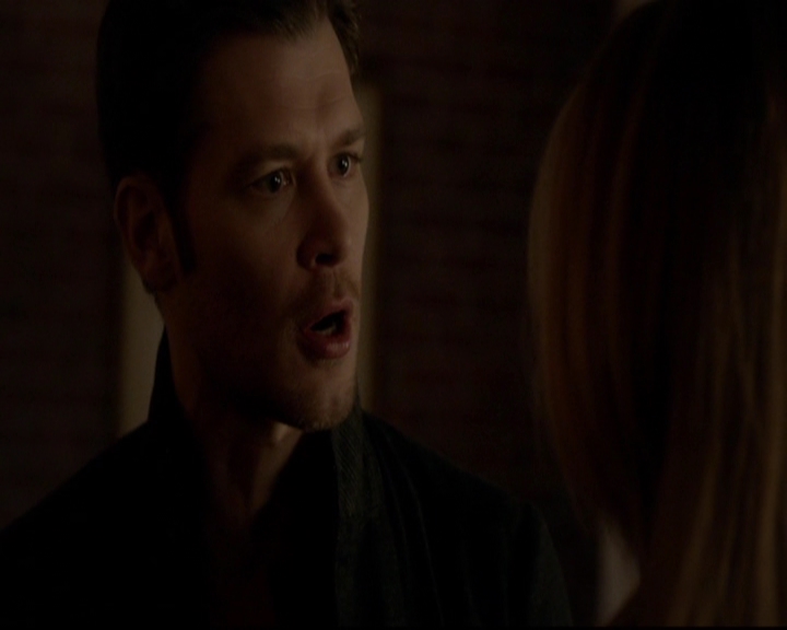 VampireDiariesWorld-dot-nl_TheOriginals_3x12DeadAngels2045.jpg