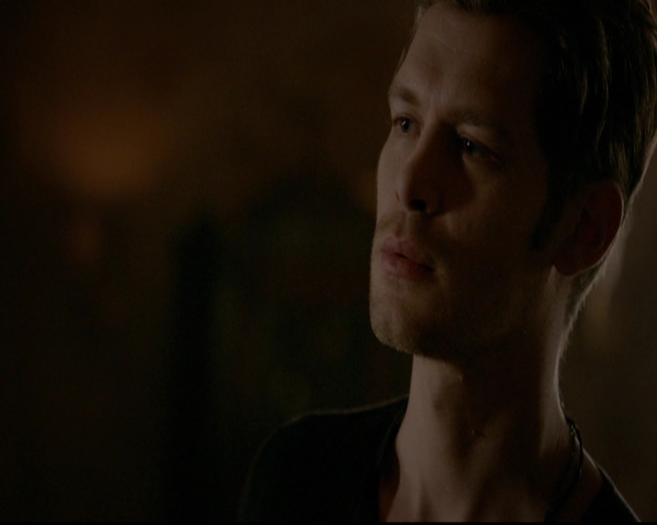 VampireDiariesWorld-dot-nl_TheOriginals_3x13HeartShapedBox0126.jpg