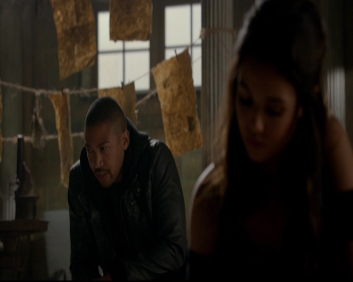 VampireDiariesWorld-dot-nl_TheOriginals_3x13HeartShapedBox0444.jpg VampireDiariesWorld-dot-nl_TheOriginals_3x13HeartShapedBox0444.jpg