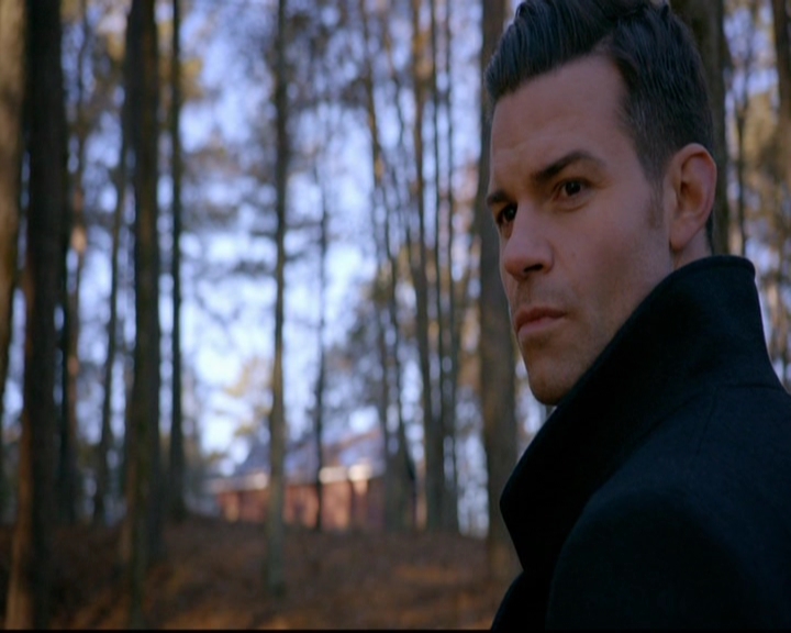 VampireDiariesWorld-dot-nl_TheOriginals_3x13HeartShapedBox0673.jpg