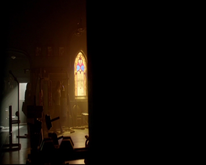 VampireDiariesWorld-dot-nl_TheOriginals_3x13HeartShapedBox0873.jpg