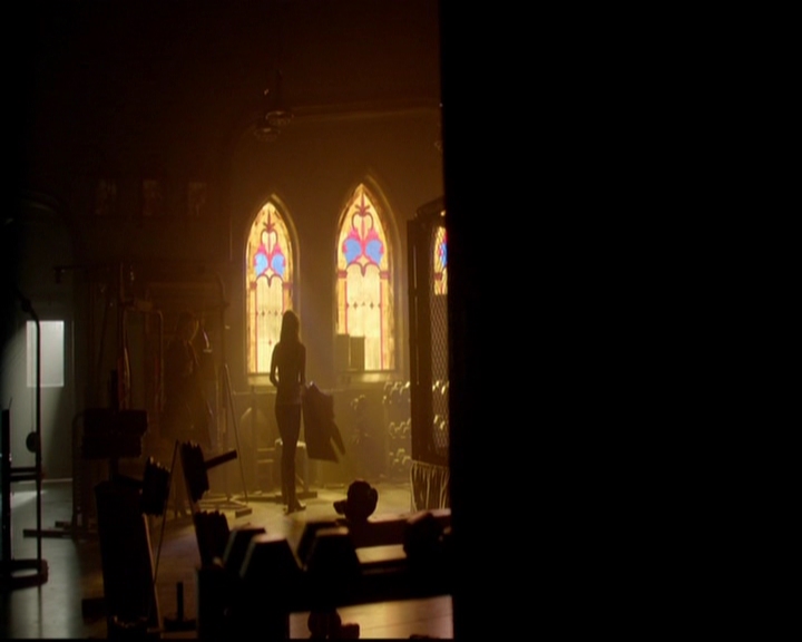 VampireDiariesWorld-dot-nl_TheOriginals_3x13HeartShapedBox0875.jpg