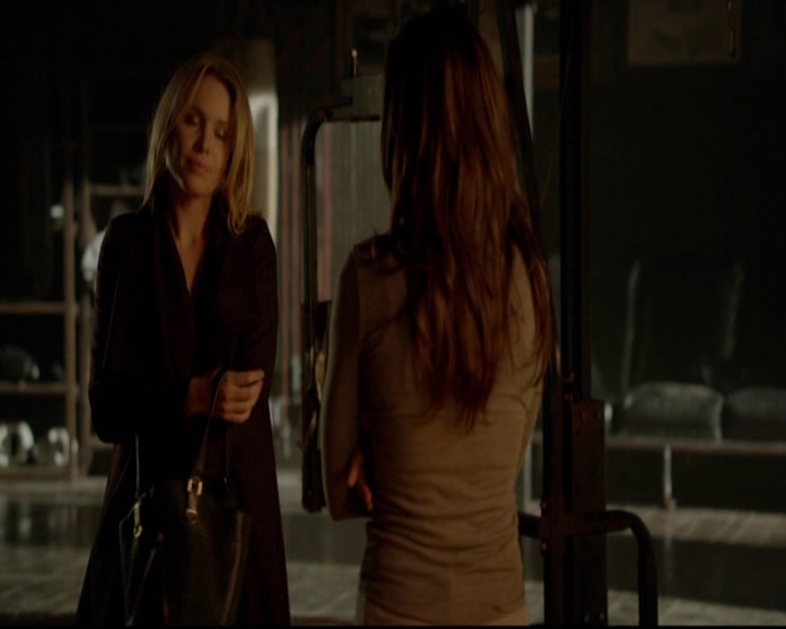 VampireDiariesWorld-dot-nl_TheOriginals_3x13HeartShapedBox0885.jpg