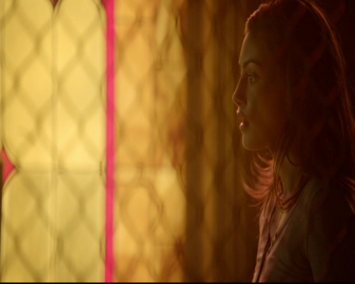 VampireDiariesWorld-dot-nl_TheOriginals_3x13HeartShapedBox0927.jpg