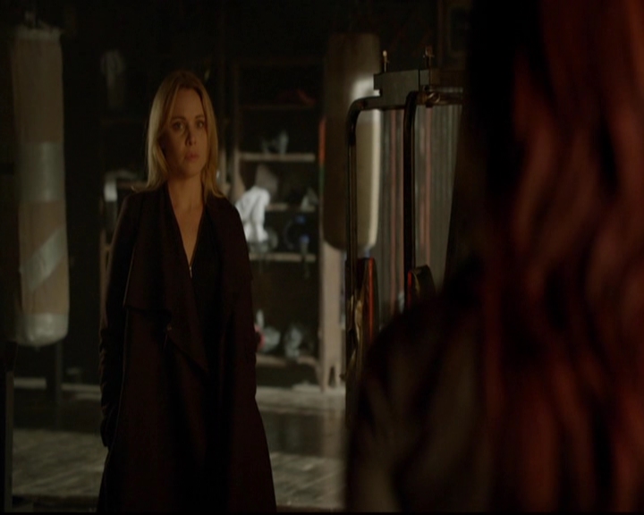 VampireDiariesWorld-dot-nl_TheOriginals_3x13HeartShapedBox0931.jpg
