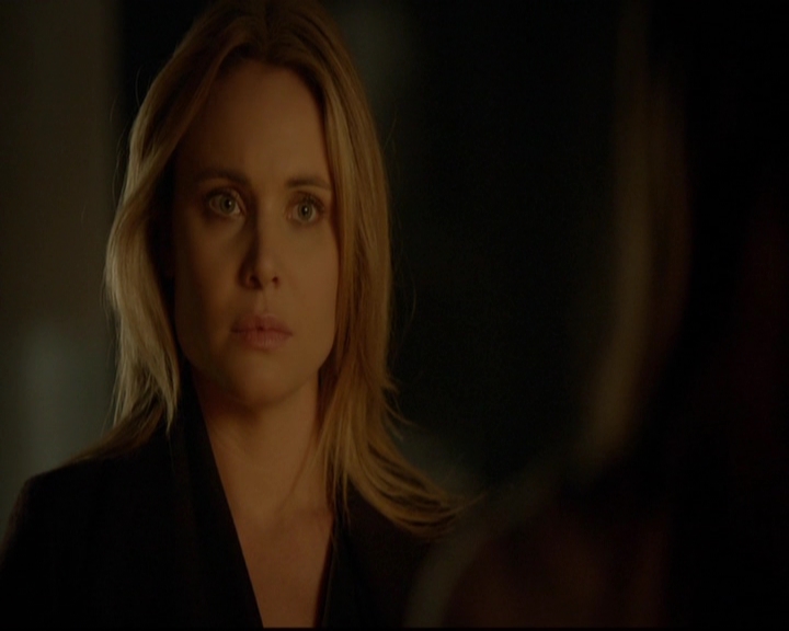 VampireDiariesWorld-dot-nl_TheOriginals_3x13HeartShapedBox0953.jpg