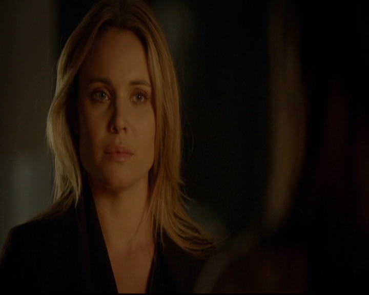 VampireDiariesWorld-dot-nl_TheOriginals_3x13HeartShapedBox0956.jpg