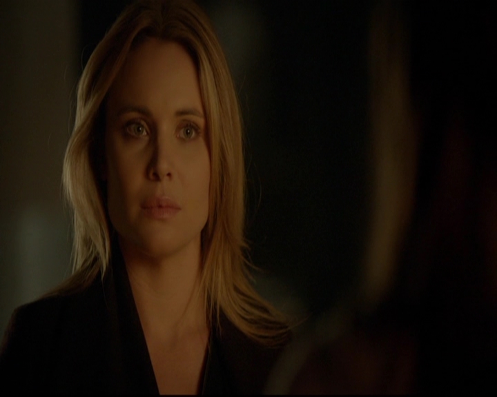VampireDiariesWorld-dot-nl_TheOriginals_3x13HeartShapedBox0957.jpg