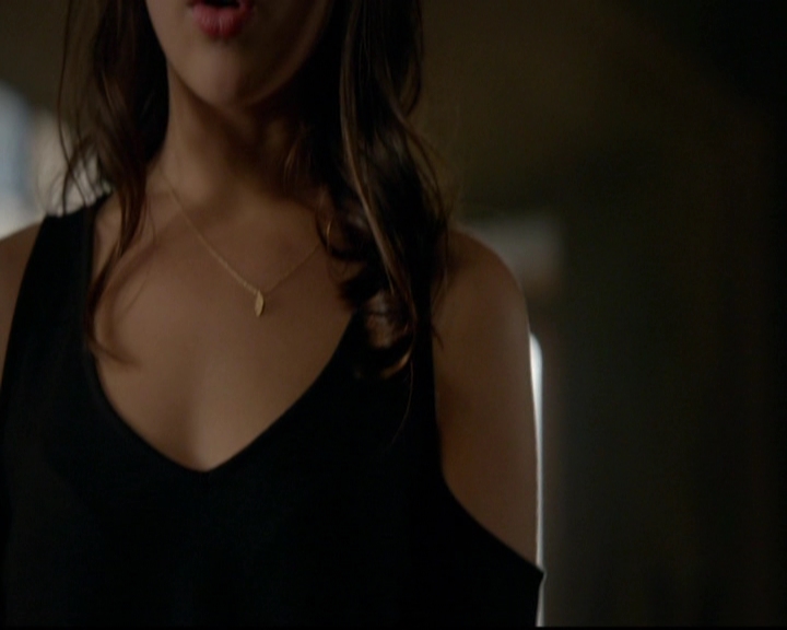 VampireDiariesWorld-dot-nl_TheOriginals_3x13HeartShapedBox0987.jpg