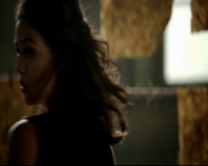 VampireDiariesWorld-dot-nl_TheOriginals_3x13HeartShapedBox0992.jpg