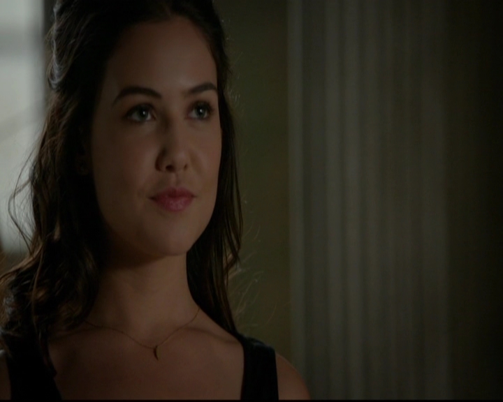 VampireDiariesWorld-dot-nl_TheOriginals_3x13HeartShapedBox1000.jpg